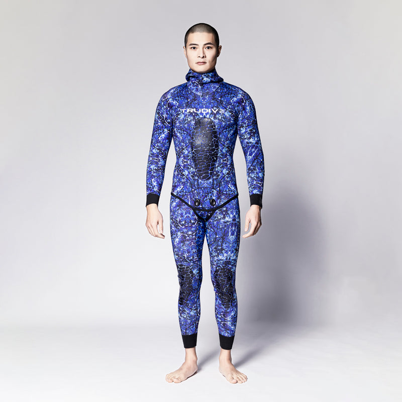 Load image into Gallery viewer, Spearfishing 3mm Wetsuit
