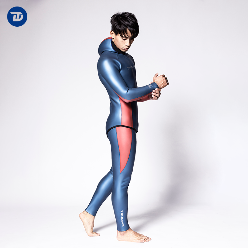 Load image into Gallery viewer, Men&#39;s Smooth Skin Streamline 3mm Wetsuit
