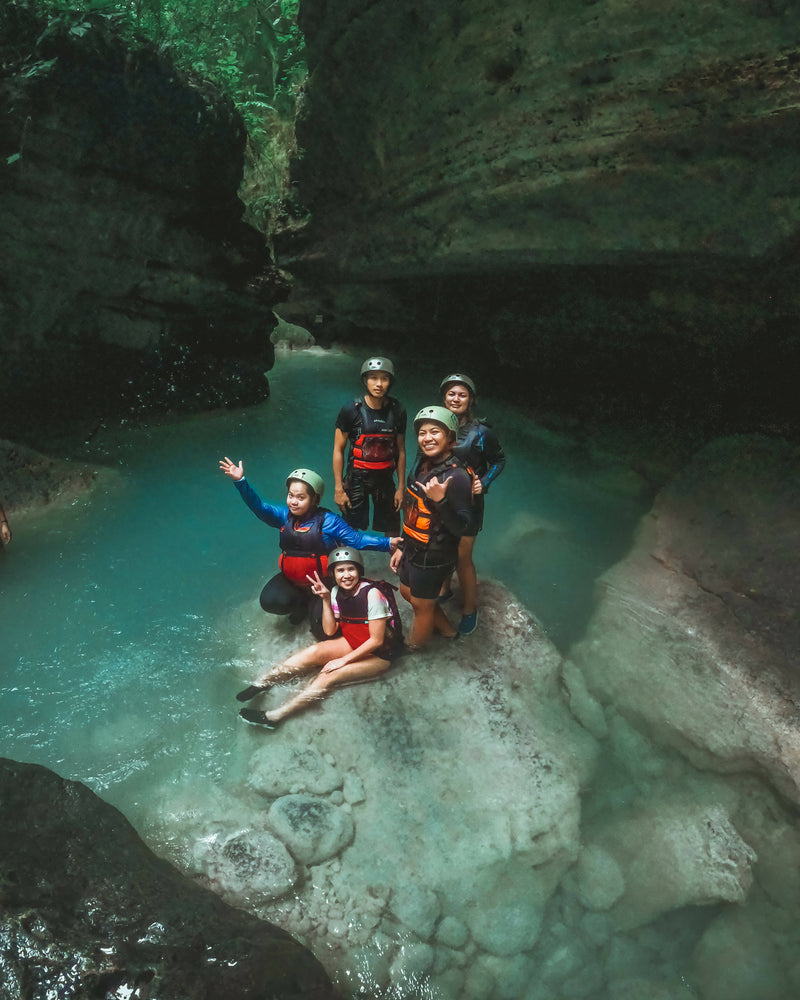 Load image into Gallery viewer, Whale Shark Watching + Kawasan Canyoneering
