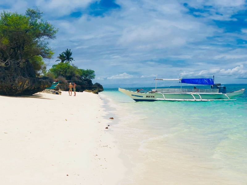 Load image into Gallery viewer, Bantayan Island Land Tour and Virgin Island
